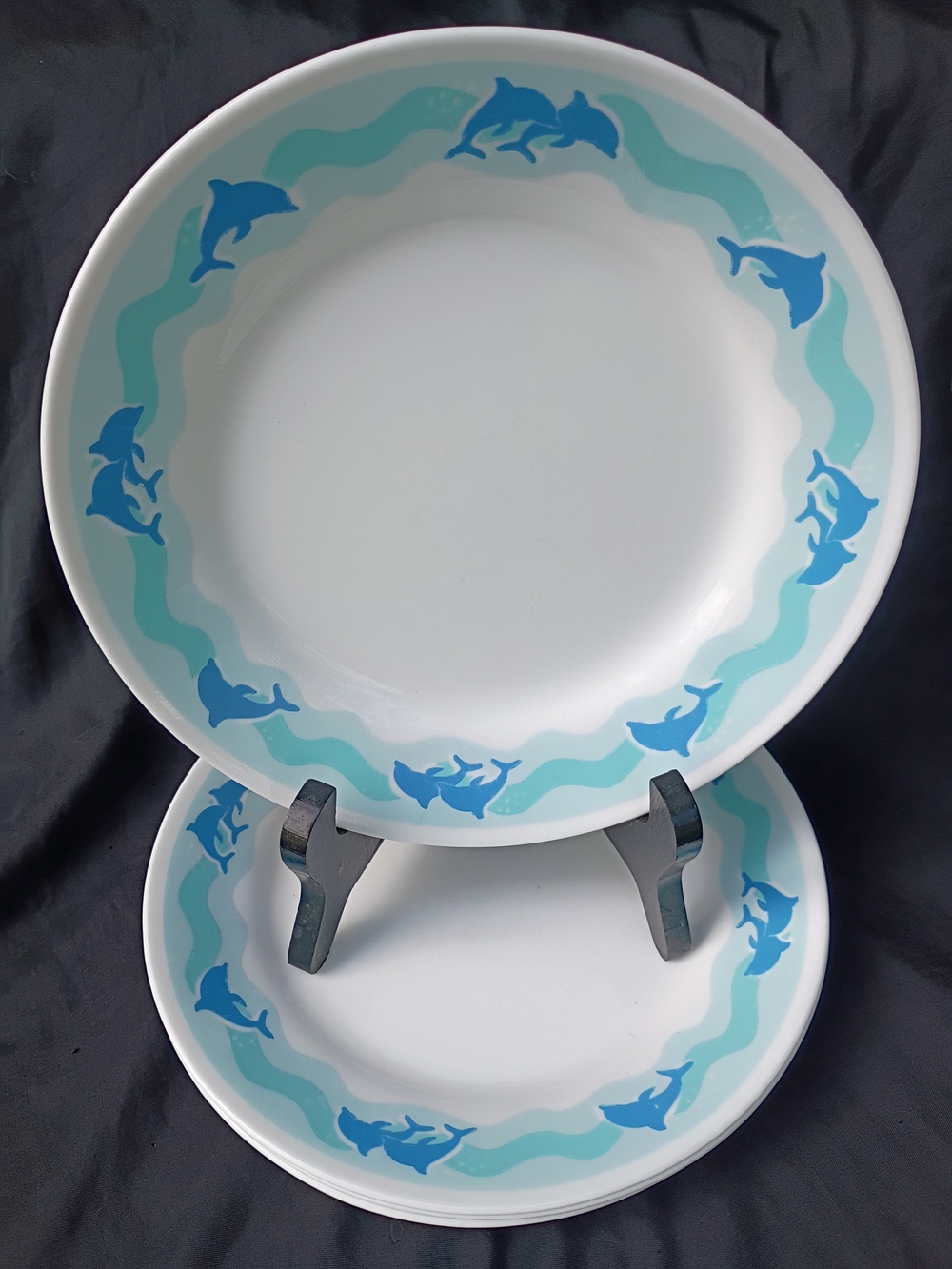 Set of Four (4) Corelle Ocean Dance Dolphins 8.5" Luncheon Plates